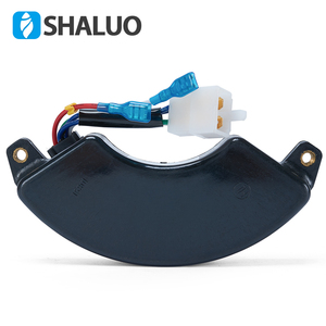 Stabilizzatore di Tensione Elettronico Compatto 220v per Generatore a Benzina 5kw Regolatore Automatico di Tensione AVR - Product Image 4