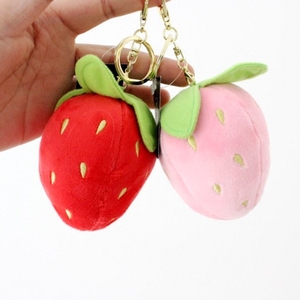 Tùy chỉnh Mini dâu nhồi bông mềm <span class=keywords><strong>Keychain</strong></span> đồ chơi sang trọng cho trang trí - Product Image 1