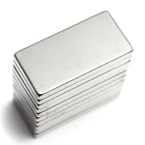 Imanes de barra de neodimio fuertes industriales Imán permanente de metal de tierras raras <span class=keywords><strong>para</strong></span> aplicaciones de moldeo por punzonado de corte de soldadura - Product Image 4