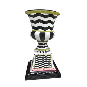 Personalizado al aire libre jardín calle paisaje decoración diseño arte escultura moda fibra <span class=keywords><strong>de</strong></span> vidrio maceta hecha <span class=keywords><strong>de</strong></span> resina - Product Image 1