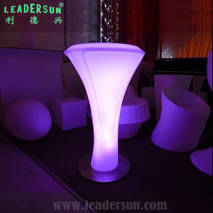 طاولة عصرية مضيئة بالتحكم عن بعد, طاولة محمولة لاسلكية مزودة بجهاز تحكم عن بعد بحجم 16 لونًا ، مناسبة لحفلات الكوكتيل وحفلات الزفاف في مقهى KTV وطاولة led - Product Image 3