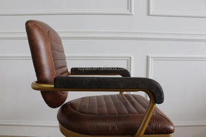 Sedia da Ufficio Girevole Vintage in Vera Pelle con Base a Ruote Verniciata Oro, Stile Mid-Century in Legno Massello Antico - Product Image 4