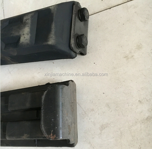 <span class=keywords><strong>Pad</strong></span> Karet 450mm untuk Excavator Case CX75 Tipe Jepit - Product Image 2