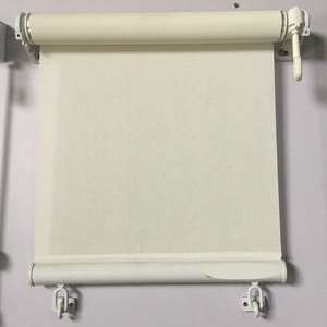Manuel coupe-vent bas verrouillé <span class=keywords><strong>store</strong></span> extérieur - Product Image 1