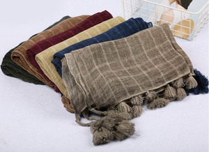 Bufanda a cuadros lavada de mezcla de poliéster y algodón <span class=keywords><strong>con</strong></span> borlas de pompón - Product Image 2