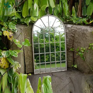 大型哥特式拱形门金属框户外花园铁墙镜仿古工业圆形玻璃设计家用浴室使用