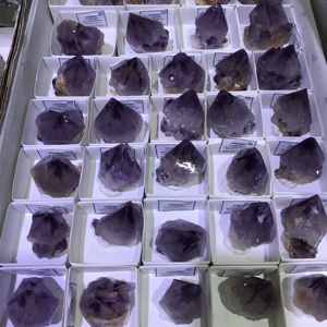 Campione di bacchetta di cristallo <span class=keywords><strong>grezzo</strong></span> di guarigione di <span class=keywords><strong>ametista</strong></span> grezza naturale all'ingrosso per la decorazione - Product Image 6