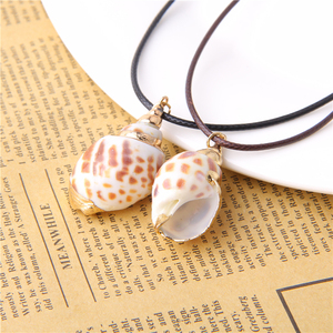 Collana di conchiglie Lateefah Boho collana di conchiglie piccola conchiglia ciondolo di conchiglia per donna in porcellana regalo di conchiglia - Product Image 2
