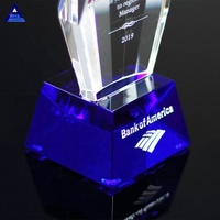 Beauté Meilleur Design Triangle Clair Exécutif Diamant Cristal Trophée Avec Base