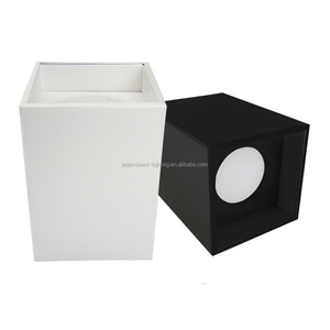 15W 샤워 라이트 방수 표면 장착 IP54 스퀘어 커버 마운트 2700k 3000k 통 LED - Product Image 1