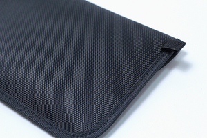 Pochette <span class=keywords><strong>de</strong></span> blocage <span class=keywords><strong>de</strong></span> <span class=keywords><strong>signal</strong></span> <span class=keywords><strong>de</strong></span> téléphone horizontal 21x12cm boîtier <span class=keywords><strong>de</strong></span> blocage <span class=keywords><strong>de</strong></span> <span class=keywords><strong>signal</strong></span> mobile étanche 21D oxford sac <span class=keywords><strong>de</strong></span> blocage <span class=keywords><strong>de</strong></span> <span class=keywords><strong>signal</strong></span> wifi - Product Image 5