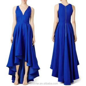 Синее вечернее платье из крепа без рукавов с V-образным вырезом и заниженным подолом