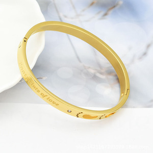 Custom Stainless Steel Stacking Bangle Kids <strong>Bracelet</strong> Jewelry Baby Footprint Engraved Message Mother <strong>Daughter</strong> <strong>Bracelet</strong> - Product Image 6