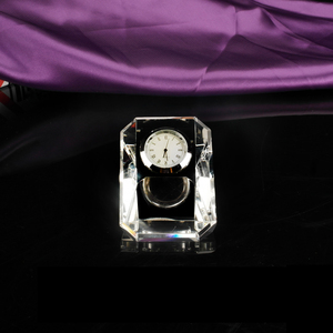Venta caliente Fabricante personalizado moda creativa K9 cubo de cristal relojes de <span class=keywords><strong>diamantes</strong></span> artesanías decorativas de cristal - Product Image 1