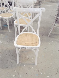 Ghế xếp chồng được bằng gỗ sồi nguyên khối kiểu lưng chữ thập - Product Image 4