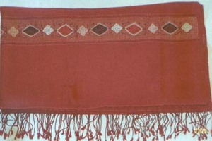 Cachemira de seda bordada a mano - Product Image 1