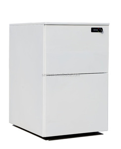 <span class=keywords><strong>Armoire</strong></span> 3 portes moderne en acier métallique bon marché <span class=keywords><strong>Armoire</strong></span> d'archivage mobile - Product Image 1