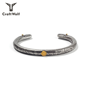 Craft Wolf Nuevas llegadas Brazalete Águila Brazalete de acero inoxidable Color vintage Tamaño ajustable Joyería Pulsera de viento neutral