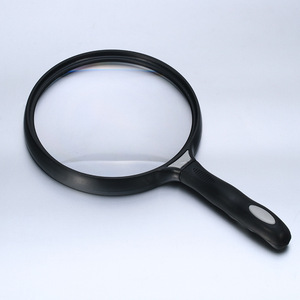 2.5X130mm Lente Lupa con Mango Suave para Viejos a Leer Libros y Periódicos - Product Image 1