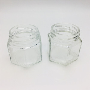 Mini <span class=keywords><strong>pot</strong></span> à <span class=keywords><strong>confiture</strong></span> en verre hexagonal <span class=keywords><strong>de</strong></span> 40 ml, <span class=keywords><strong>pot</strong></span> à miel avec couvercles noirs, vente en gros, sans plomb - Product Image 6