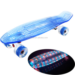 Nouvelle planche à roulettes LED transparente avec plateau lumineux et roues LED clignotantes - Product Image 2