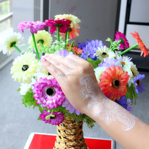 Tinta Blanca <span class=keywords><strong>tatuajes</strong></span> temporales mujeres del cordón adultos pegatinas tatuaje del cuerpo - Product Image 4