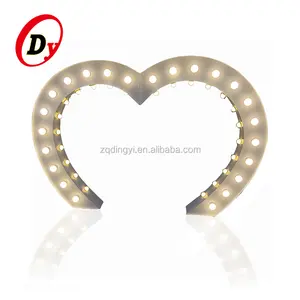 Led light up chapiteau signes usine custom made chapiteau ampoule led lumineux en forme de coeur de mariage arc signe