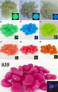 Pietra di ghiaia fotoluminescente bagliore nel buio viola <span class=keywords><strong>conchiglia</strong></span> <span class=keywords><strong>conchiglia</strong></span> a forma di stella pietre miste per <span class=keywords><strong>la</strong></span> decorazione del giardino dell'acquario di pesci - Product Image 3