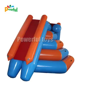 Giochi d'acqua per bambini gioco acquatico gonfiabile scivolo galleggiante per parco acquatico scivolo gonfiabile a torre per piscina giochi estivi per bambini