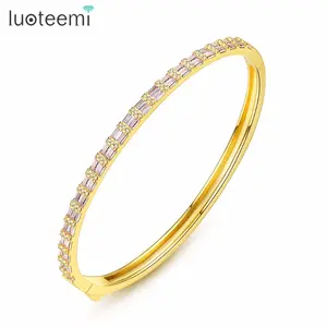 LUOTEEMI Modernes Design Dünne Armreifen & Armbänder Montage Mirco-Squared Zircon Klarer Kristall Für Frauen Hochzeits feier Geschenk