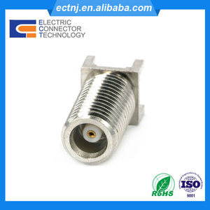 Diriger la carte de circuit imprimé trou <span class=keywords><strong>Jack</strong></span> MCX Thru pour installer le connecteur - Product Image 1