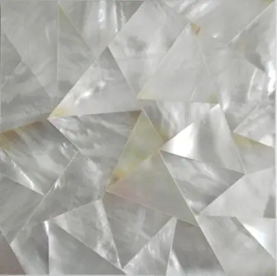 TR009-irregular de perlas blancas triangulares de tamaño aleatorio
