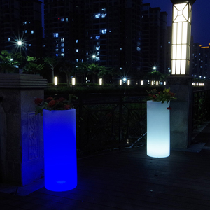 Maceta luminosa impermeable moderna, maceta de jardín pequeña y alta con luz LED <span class=keywords><strong>para</strong></span> el hogar, revestimiento chapado duradero <span class=keywords><strong>para</strong></span> colgar en la casa de escritorio - Product Image 5