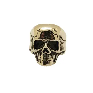 แฟชั่นผู้ชาย Punk ใหม่ออกแบบแหวนเครื่องประดับสแตนเลสสตีลเงิน Gold Gothic Vintage Skull ไปข้างหน้าแหวนสำหรับผู้ชาย