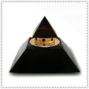 Schwarz Pyramide Kristall Männer Parfüm Flasche Für Corporate Geschenke