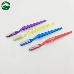 Brosse à dents pour adultes fumeurs, poils extra-durs, étui en plastique, Afrique - Product Image 5