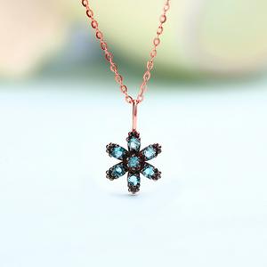 Perhiasan emas mawar asli liontin emas mawar <span class=keywords><strong>14K</strong></span> hitam Topas biru London - Product Image 1