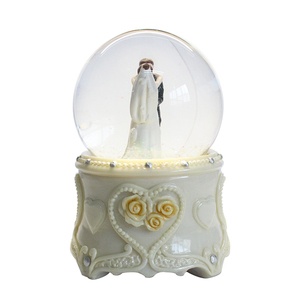 Faveurs personnalisées amoureux souvenir mariage couples personnalisé verre boule à neige décor à la maison cadeau souvenir - Product Image 4