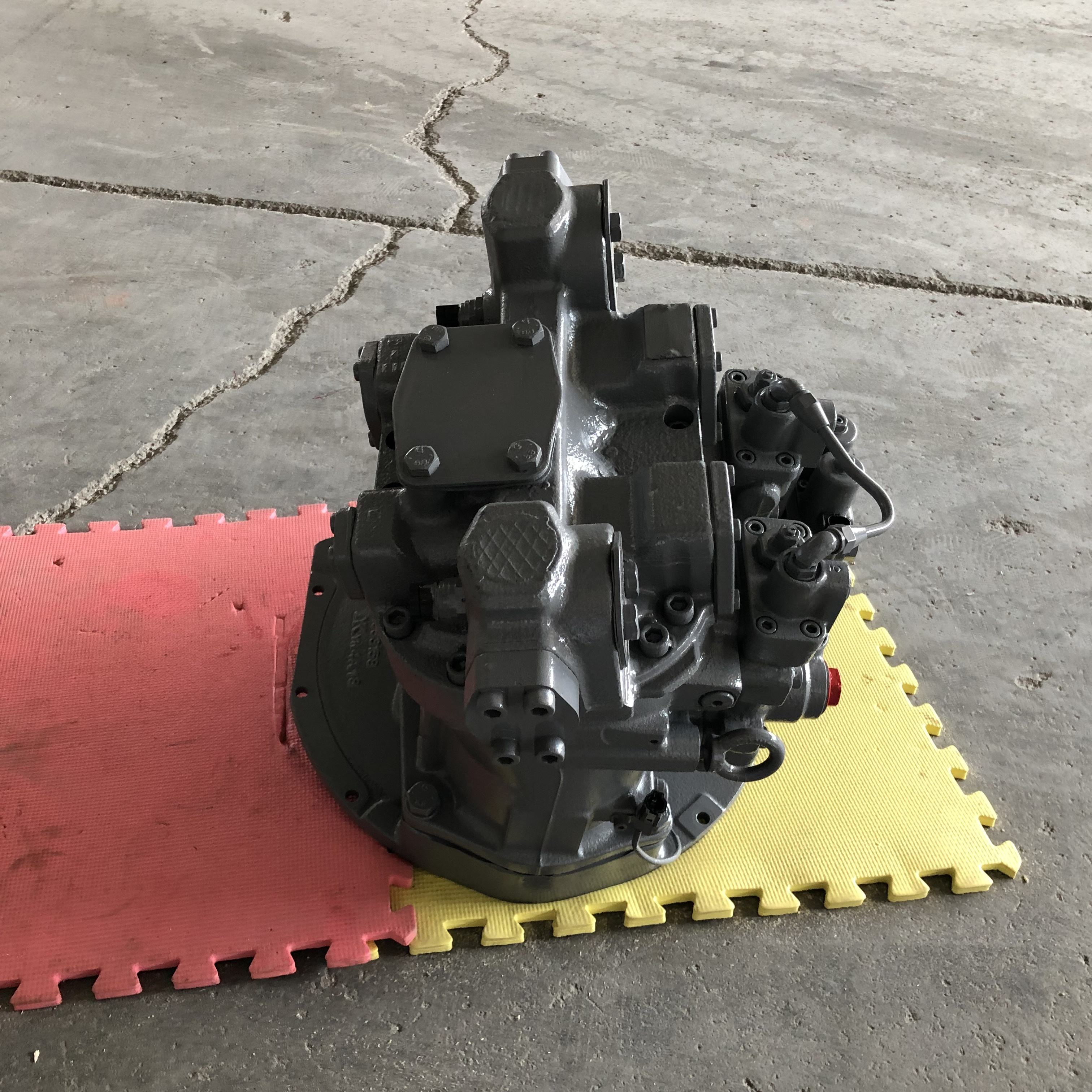 YB60000549 HPV118JW026C ZX280LC-5G ZX280-5G Hydraulic Pump