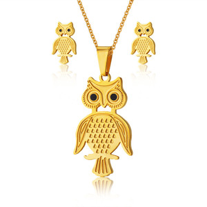 Joyas en acero de bujo dorado para mujer - Product Image 1