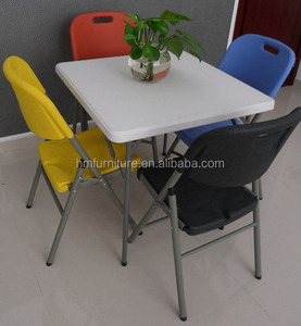 Juego de mesa y sillas plegables, cuadradas, HDPE - Product Image 1