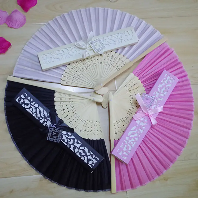 High End Elegant Bamboe Zijde Kant Fan Bruiloft Fan Gift Souvenirs