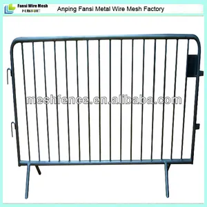 Durable de metal galvanizado de tubos de esgrima por carretera barricadas( exportador/fabricante/fábrica)