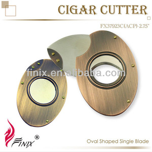ที่ตัดซิการ์แบบใบมีดคู่รูปวงรี ผลิตจากเหล็กกล้าไร้สนิมญี่ปุ่น 420J2 ชุบทองแดง รุ่น Finix FX37923C-2.75 อุปกรณ์โลหะ - Product Image 2