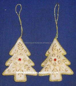 <b>White</b> <b>Christmas</b> <b>Tree</b> Hanging - Product Image 1