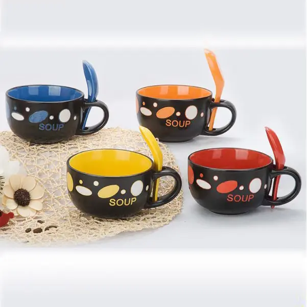 Goldfine Wholesale Drinkware Type Porcelain Decal Heat Resisted Mugs 16oz Crooked Ceramic Soup Mug With Spoon