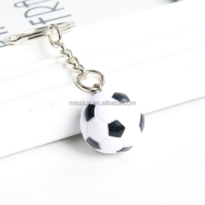 Porte-clés Mini Ballon <span class=keywords><strong>de</strong></span> Football Personnalisé, Porte-clés Mini Ballon <span class=keywords><strong>de</strong></span> Basket, Porte-clés Mini Ballon <span class=keywords><strong>de</strong></span> <span class=keywords><strong>Golf</strong></span> <span class=keywords><strong>3D</strong></span> pour Cadeaux <span class=keywords><strong>de</strong></span> Jeu Professionnels - Product Image 3