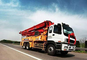 Pompe à béton pour camion, livraison gratuite, HB56, 56m, offre spéciale - Product Image 3