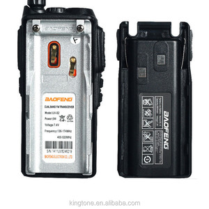 Al por mayor venta al por mayor nuevo Radio portátil Walkie Talkie <span class=keywords><strong>Baofeng</strong></span> <span class=keywords><strong>UV</strong></span>-<span class=keywords><strong>82</strong></span> con auriculares Radio Vhf Uhf doble banda <span class=keywords><strong>Baofeng</strong></span> <span class=keywords><strong>UV</strong></span> <span class=keywords><strong>82</strong></span> UV82 - Product Image 2
