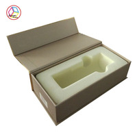 Boîtes en carton kraft de haute qualité avec logo personnalisé, fermeture magnétique décorative, gaufrage UV, feuille d'embossage 2 mm, emballage élégant et tendance, commande en gros